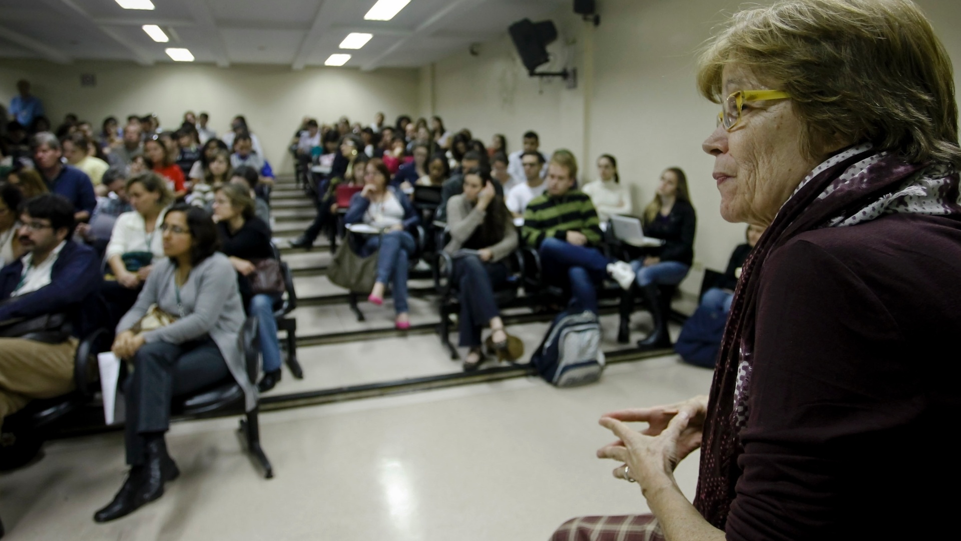 Os professores da Unifesp (Universidade Federal de São Paulo) decidiram se juntar ao movimento nacional e decretaram greve por tempo indeterminado - Leandro Moraes/UOL
