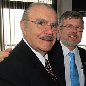 Em setembro, os presidentes do Senado, José Sarney (dir.), e da Câmara dos Deputados, Marco Maia (esq.), receberam  R$ 19.517,12 e R$ 19.818,49, respectivamente   - Ricardo Stuckert/Instituto Lula