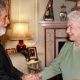 5.nov.2009 - Rainha Elizabeth 2ª recebe o então presidente do Brasil, Luiz Inácio Lula da Silva, no Palácio de Buckingham, em Londres - Ricardo Stuckert/AFP