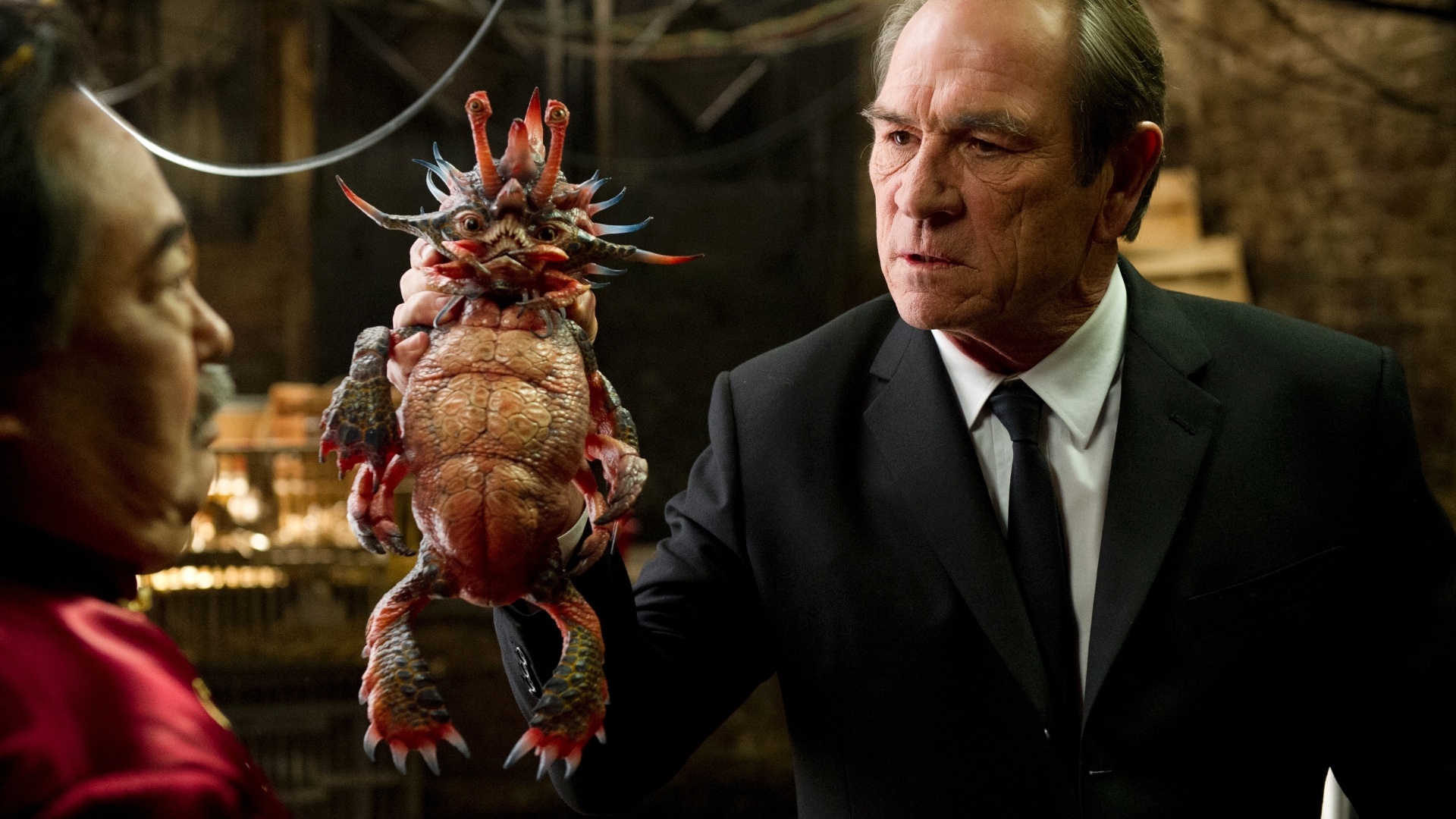 Tommy Lee Jones em cena do filme "Homens de Preto 3" - Divulgação