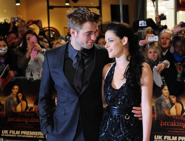 Robert Pattinson e Kristen Stewart na estreia de "A Saga Crepúsculo: Amanhecer", em 2011 - Toby Melville/Reuters