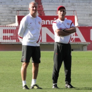 Dorival Jr e o preparador físico Celso de Resende irão dividir as atividades a partir de terça-feira - Carmelito Bifano/UOL Esporte