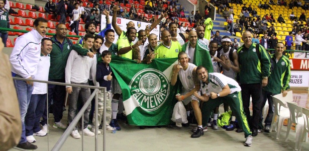 Após o vice-campeonato da Super Copa Brasil, Palmeiras pode ganhar vaga no NBB - Guilherme Berti/Divulgação