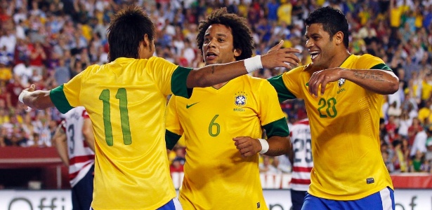Neymar, Marcelo e Hulk treinaram entre os titulares da seleção em Dallas - Jason Reed/Reuters