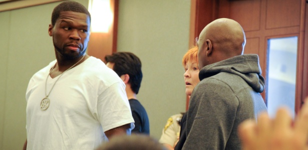O rapper 50 Cent acompanhou Floyd Mayweather Jr no dia da prisão do pugilista - Getty Images