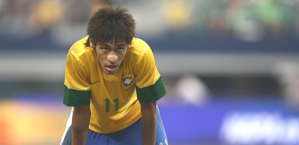 Neymar lamenta a derrota da seleção brasileira para o México neste domingo - Mowa Press