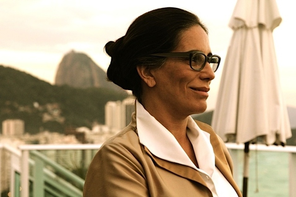 A atriz Glória Pires caracterizada como a arquiteta Lota de Macedo Soares no longa "Flores Raras", de Bruno Barreto (4/6/12) - Lisa Graham