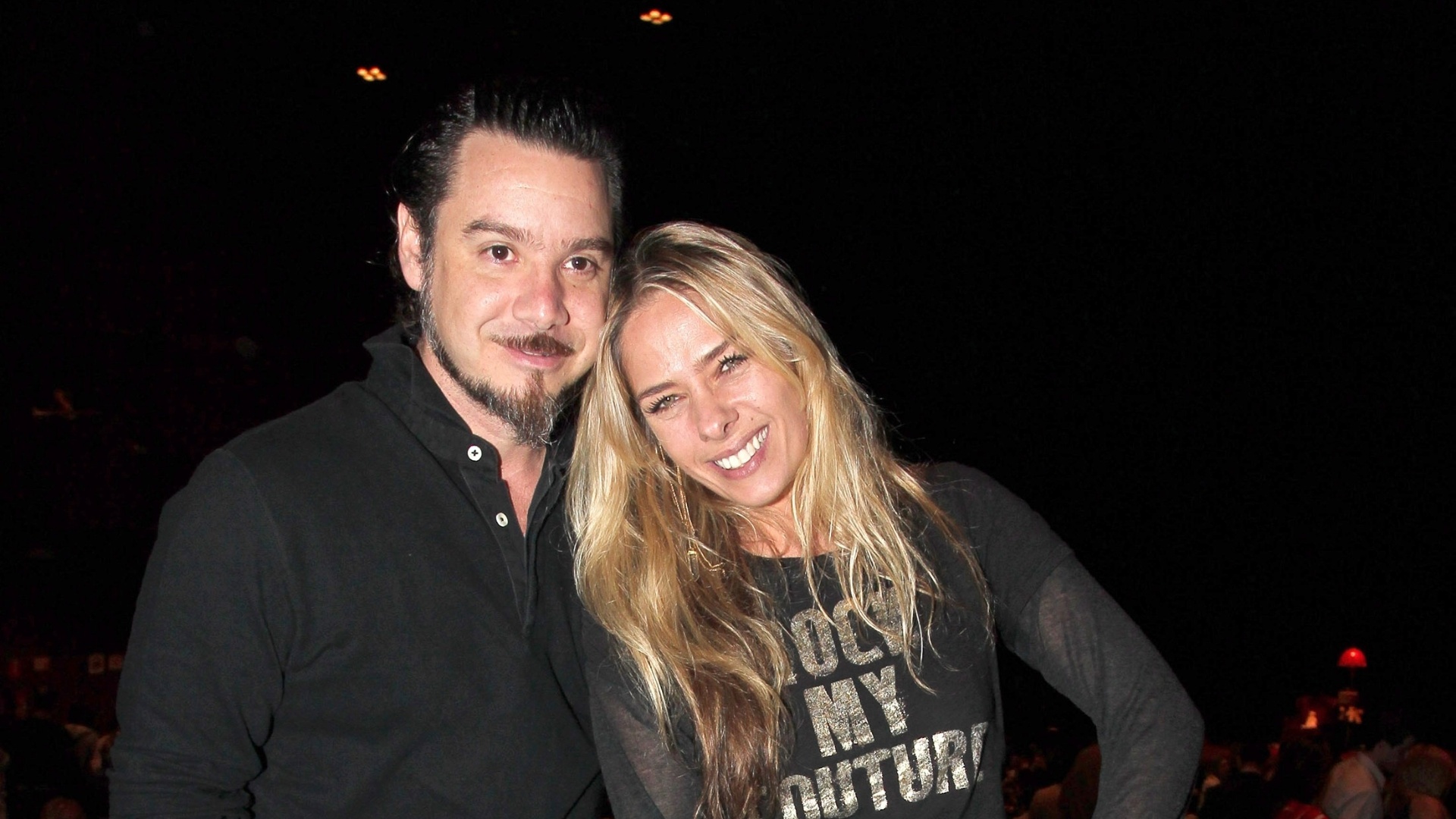 Alexandre Iodice e Adriane Galisteu na estreia do monólogo "A Velha", no Teatro Abril em São Paulo (4/6/12) - Foto Rio News