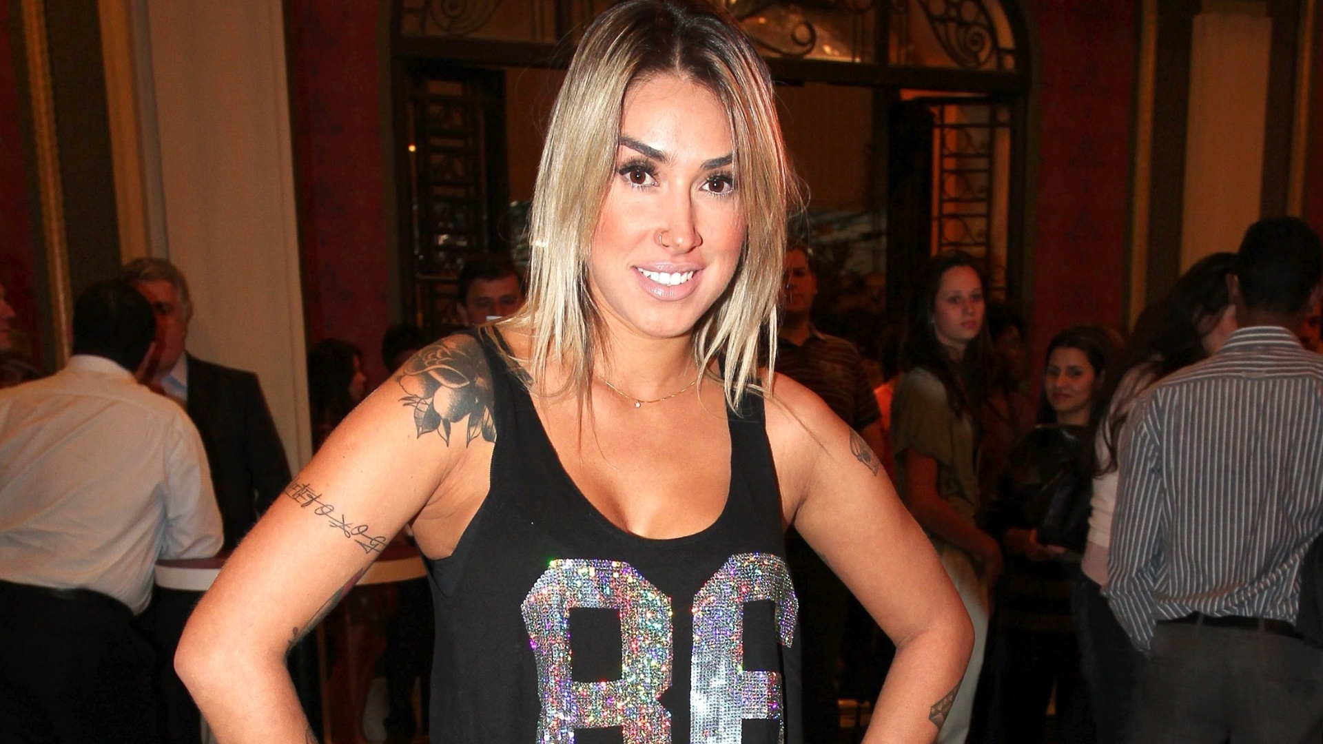 Dani Bolina na estreia do monólogo "A Velha", no Teatro Abril em São Paulo (4/6/12) - Foto Rio News