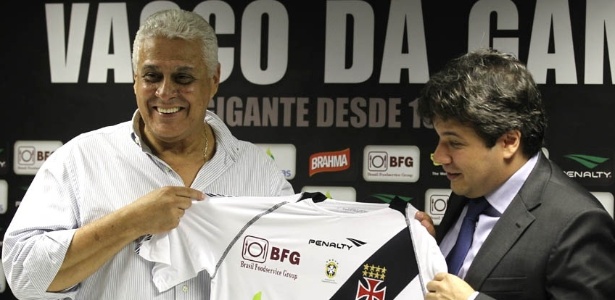 Dinamite durante apresentação de patrocinadores no Vasco: expectativa nos bastidores - Marcelo Sadio/ site oficial do Vasco