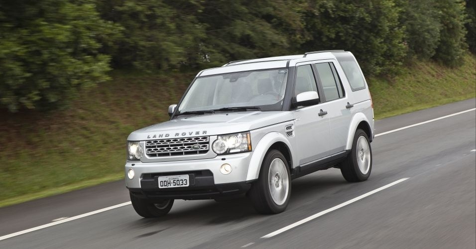 Discovery 4 tem visual mais quadradão, próximo ao do Defender, ícone do off-road - Divulgação