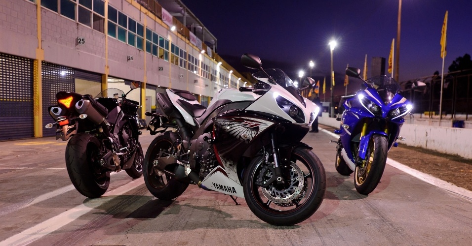 Supersportiva chega ao modelo 2013 com três opções de cores: preta, branca e azul - Maurício Maranhão/Infomoto