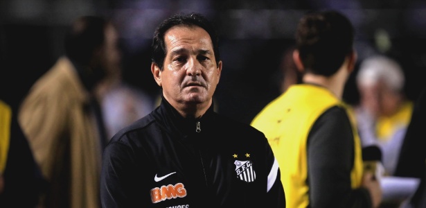 Muricy Ramalho, técnico do Santos, não se intimidou em desaprovar a atitude de Ceni - Leandro Moraes/UOL