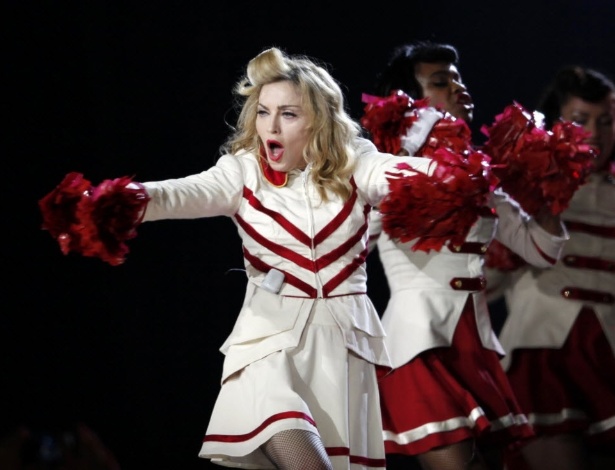 Madonna durante show da turnê "MDNA" em Estambul, na Turquia (7/6/12) - EFE