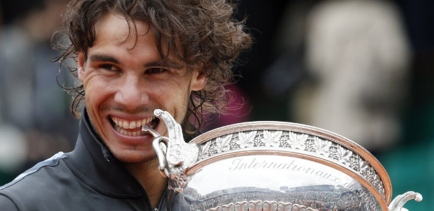 Além de Roland Garros, Nadal ficou com os títulos de Monte Carlo, Barcelona e Roma - AFP PHOTO / PATRICK KOVARIK