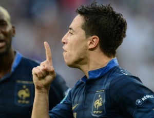 Nasri provoca torcida inglesa após marcar gol de empate para a França