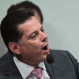 O governador de Goiás, Marconi Perillo (PSDB), em depoimento à CPI do Cachoeira nesta terça (12)