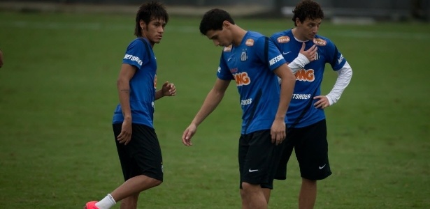 Neymar, Ganso e Elano terão que superar desafios após a queda na Libertadores - Ricardo Nogueira/Folhapress