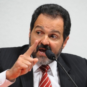 Governador do Distrito Federal, Agnelo Queiroz (PT), diz à CPI que seus sigilos estão à disposição - Wilson Dias/Agência Brasil
