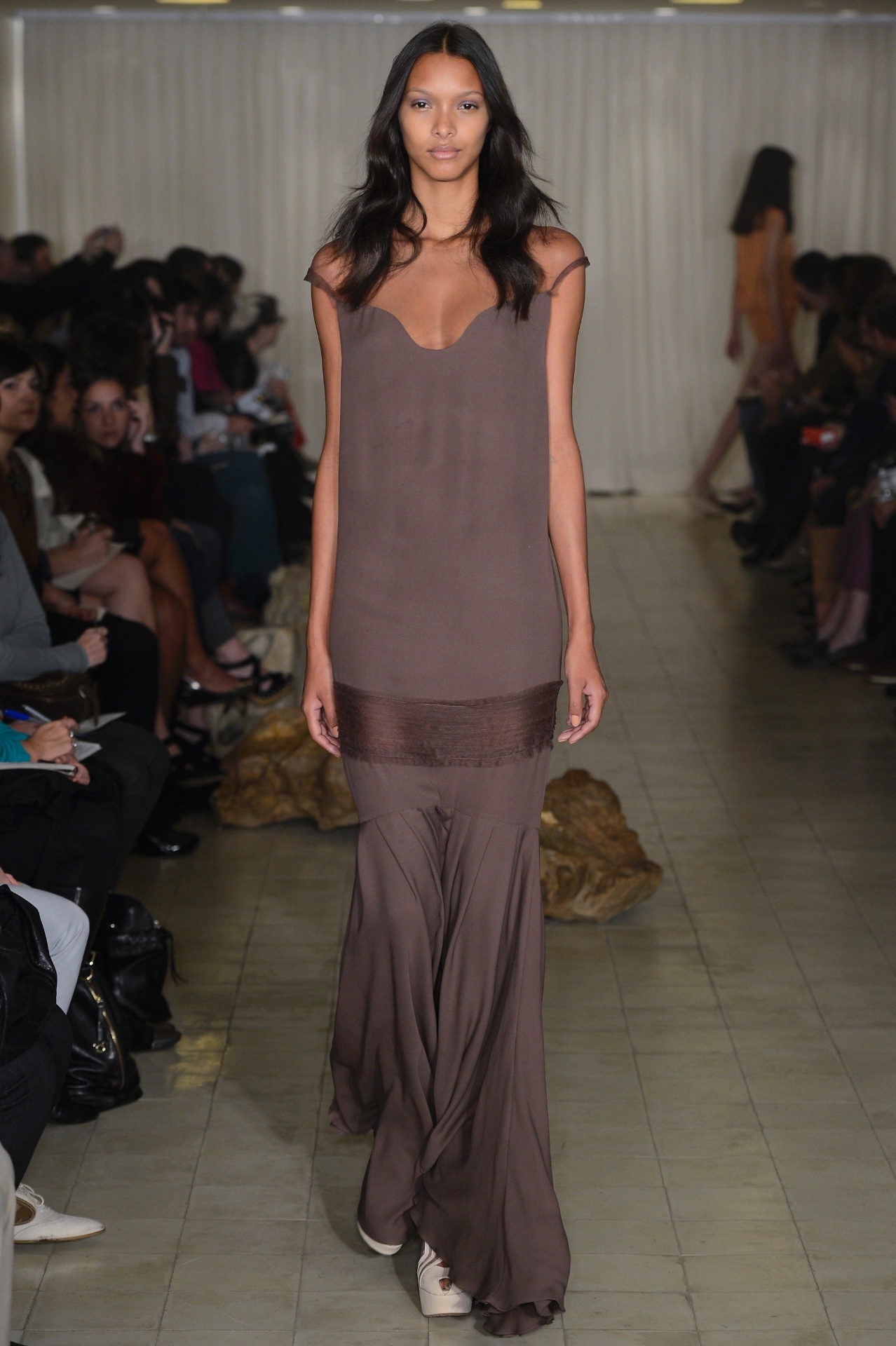 Desfile da nova coleção de Paula Raia no SPFW Verão 2013 (12/06/2012) - SPFW/Divulgação