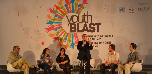 Camila Tenório e sua filha participam de palestra da Youth Blast na Rio+20 - Divulgação