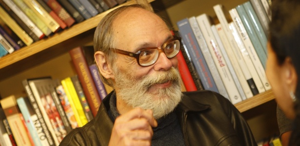 Carlos Reichenbach durante o lançamento de um livro em 2010 - Mastrangelo Reino /Folhapress