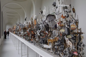 Obras expostas na 13ª edição da Documenta de Kassel (Alemanha), mostra de arte que acontece a cada cinco anos desde 1995 e espera receber até um milhão de visitantes - REUTERS/Ralph Orlowski