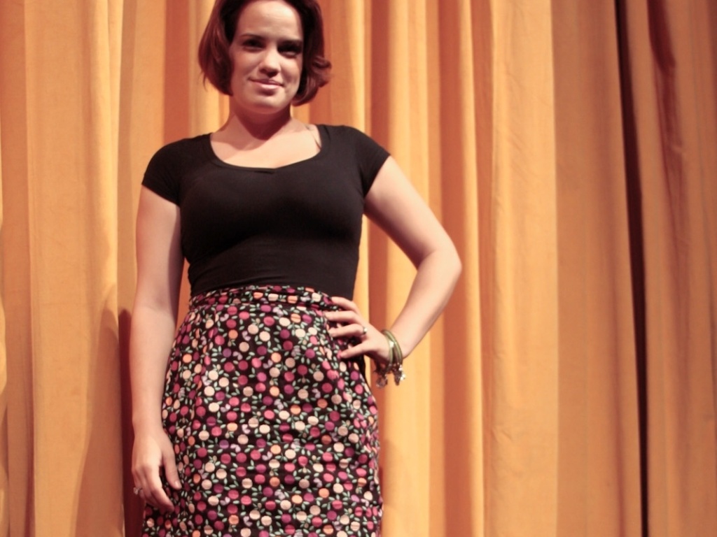 A atriz Carol Martin interpreta duas personagens, uma meiga e uma tenista apaixonada pelo que faz - Marcos Ribas/ Photo Rio News