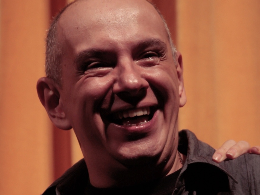 Criador do texto, Maurício Guilherme diz que a história surgiu primeiro em forma de contos para depois ganhar forma de espetáculo inspirado no cinema - Marcos Ribas/ Photo Rio News