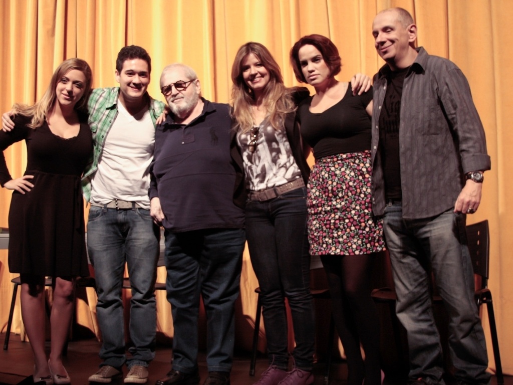  Da esquerda para a direita, Júlia Rabello, Marcos Veras, Jô Soares, Mariana Santos, Carol Martin e Mauricio Guilherme durante divulgação de "Atreva-se" para a imprensa (15/6/12) - Marcos Ribas/ Photo Rio News