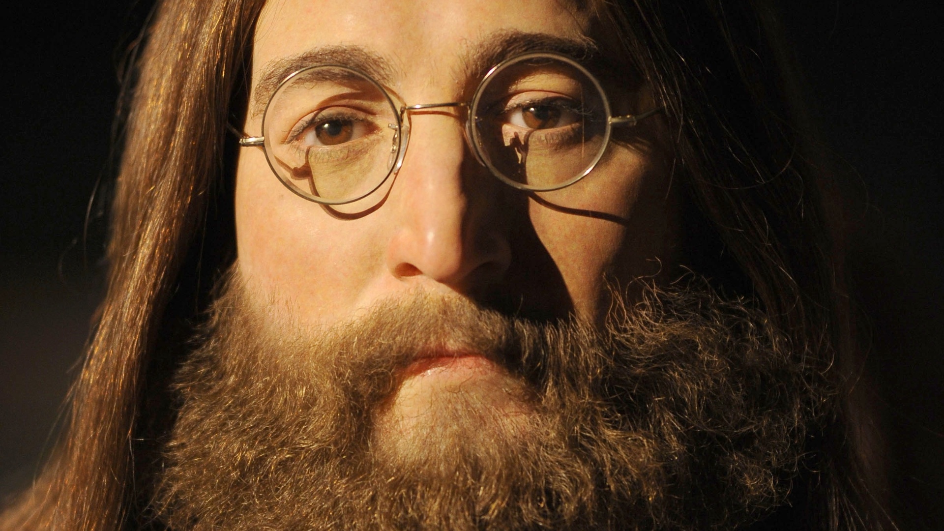 John Lennon lidera a fila indiana que ilustra o álbum "Abbey Road" e que foi lembrada pelos curadores do Madame Tussauds em Nova York - ACE Pictures / Brainpix