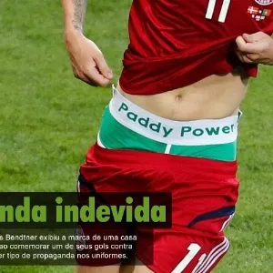 Nicklas Bendtner exibiu propaganda de casa de apostas na cueca - Arte UOL
