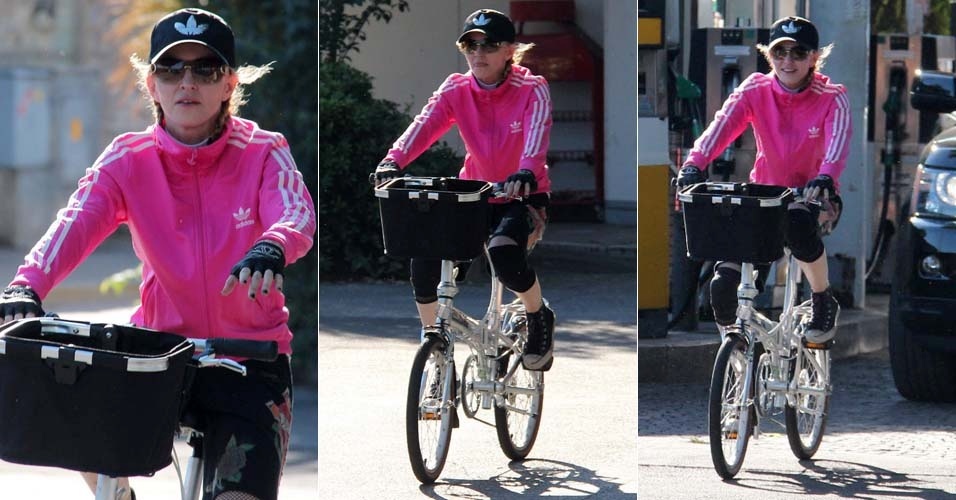 Madonna aproveita passagem por Milão com a turnê de "MDNA" para dar uma volta de bicicleta pelas ruas de Florença (16/6/12). Vestida com bermuda, lubas e boné, a diva pop se prepara para o último show italiano neste sábado (16). A turnê segue para Barcelona nos dias 20 e 21 de junho