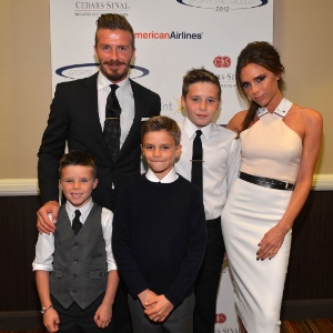 A família Beckham participa de evento esportivo beneficente em Century City, na Califórnia (20/5/12)