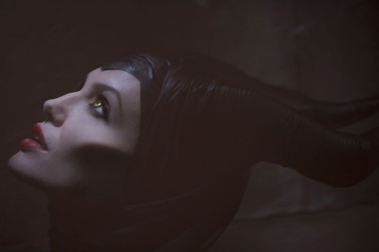 Angelina Jolie como Malévola no filme "Maleficent" - Reprodução