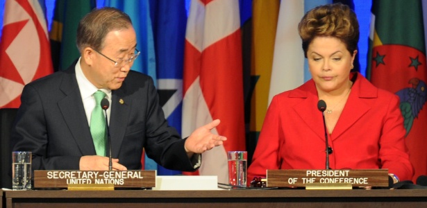 A presidente Dilma Rousseff ao lado do secretário-geral da ONU, Ban Ki-moon - AFP