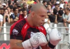 Torcida grita "Vitor arregão" durante treino aberto de Wanderlei para o UFC BH 