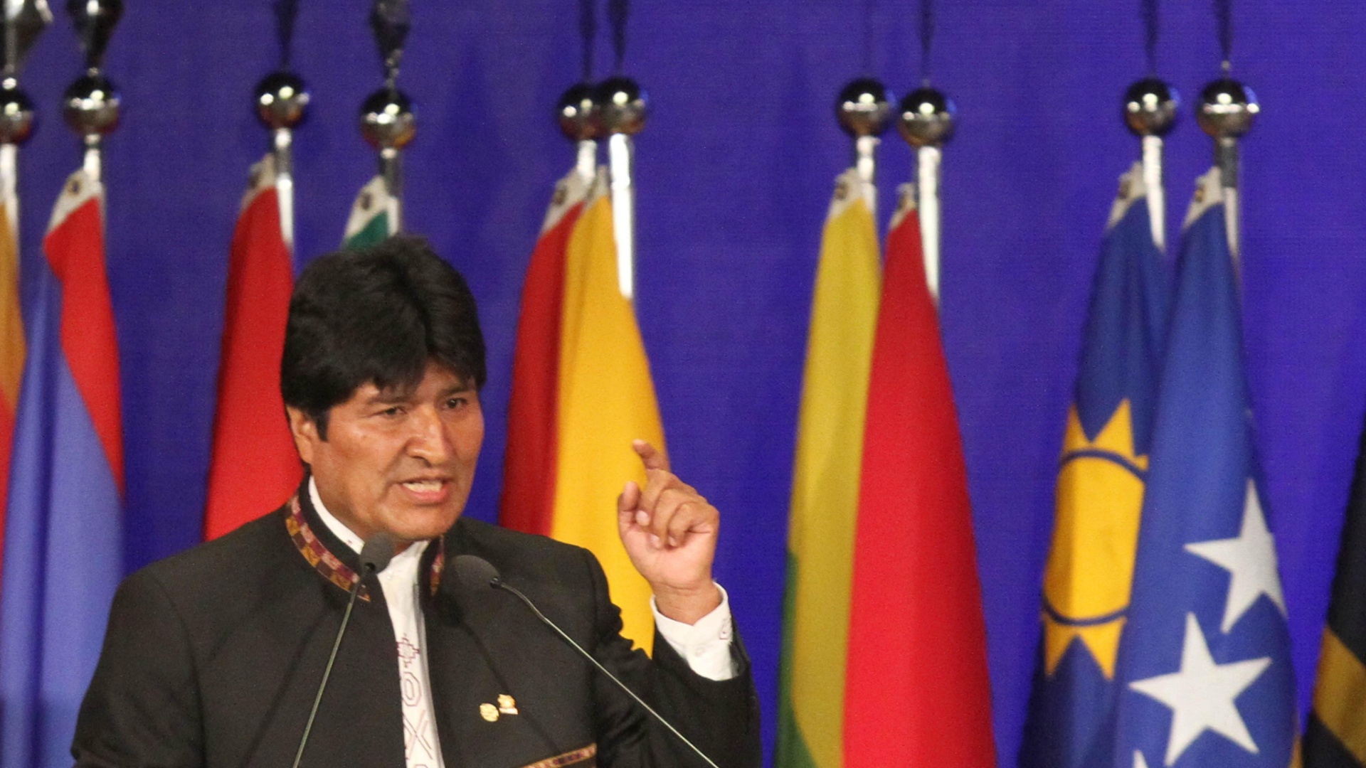 21.jun.2012 - O presidente da Bolívia, Evo Morales, discursa em plenária da Rio+20, Conferência da ONU para Desenvolvimento Sustentável. Os presidentes de diversos países chegaram ao Rio de Janeiro na última quarta (20) - Fernando Maia/EFE
