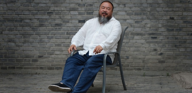 O artista e dissidente chinês Ai Weiwei em sua residência em Pequim (20/06/12) - Mark Ralston/AFP