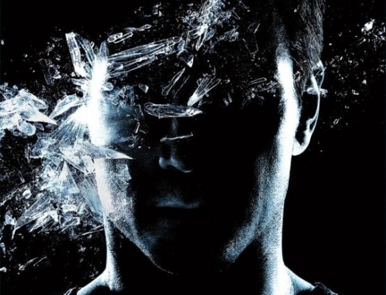 Pôster do filme "O Vingador do Futuro", com Colin Farrel, previsto para estrear em agosto (2012) - Divulgação