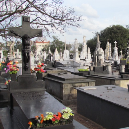 Em Belo Horizonte, cemitérios ficarão fechados - Luana Cruz/UOL