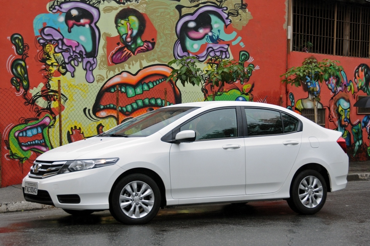 Honda City LX A/T 2013 - Murilo Góes/UOL