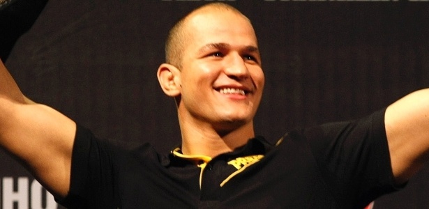 Junior Cigano vai treinar por um mês no Corinthians para o UFC 155, em Las Vegas - Rodrigo Lima /UOL