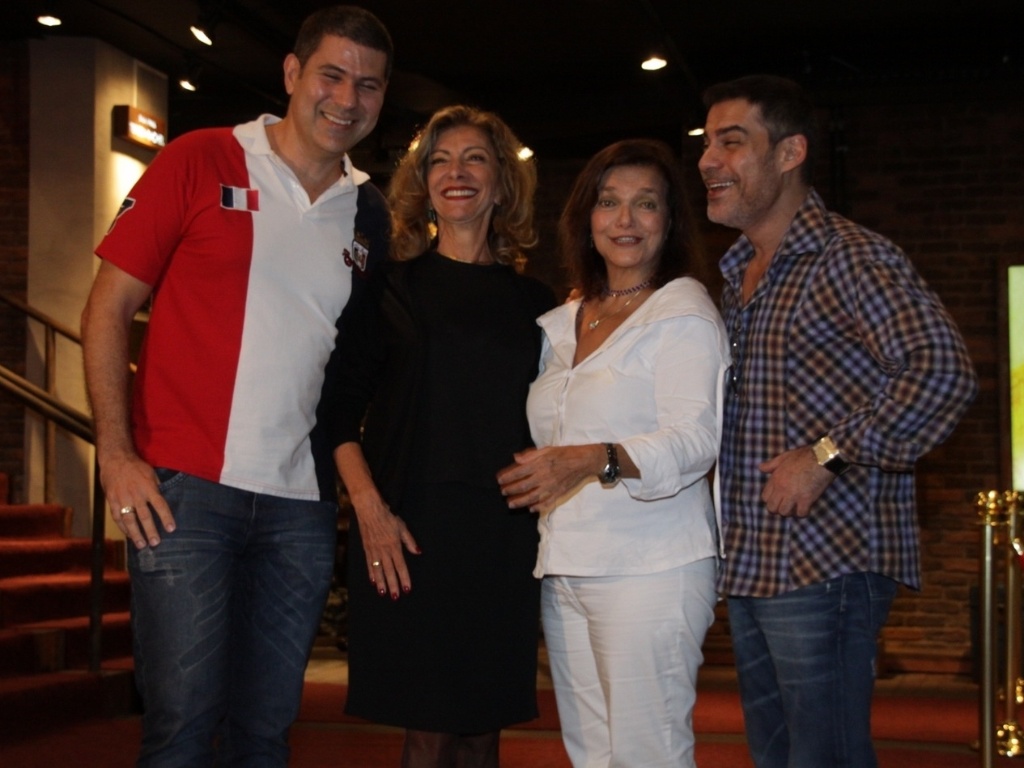 Cacau Hygino, Marilia Pêra,  Yaçanã Martins e Cláudio Botelho na coletiva de "Herivelto Como Conheci", no Theatro Net Rio (25/6/12) - Graça Paes/Foto Rio News