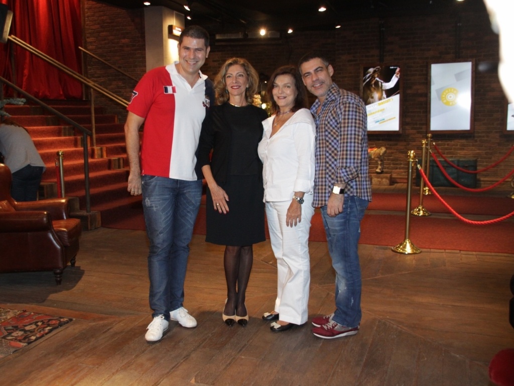 Cacau Hygino e a filha de Herivelto,  Yaçanã Martins, são os autores do livro "Herivelto Como Conheci", no qual o espetáculo é baseado. Cláudio Botelho vai dirigir Marília Pera na peça (25/6/12) - Graça Paes/Foto Rio News