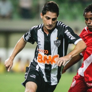 Danilinho (f) e Jô marcaram quatro gols cada um e encabeçam a lista de "artilheiros" do Atlético - Bruno Cantini/site oficial do Atlétidco