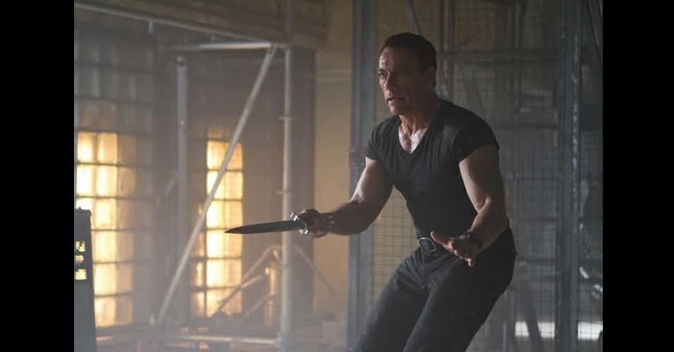 Jean Claude Van Damme em cena de "Mercenários 2" - Divulgação