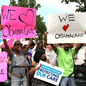 Nos EUA, há opiniões contrárias e favoráveis à reforma no sistema de saúde proposta por Obama - Mark Wilson/Getty Images/AFP