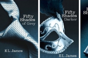 Capas da trilogia "Fifty Shades", de E.L.James - Reprodução