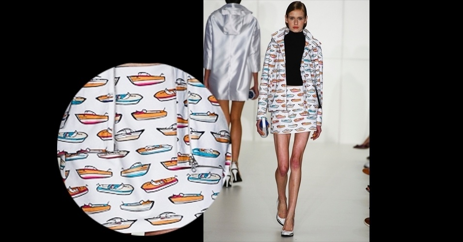 Reinaldo Lourenço apresentou uma estampa figurativa com desenhos de barquinhos coloridos - Alexandre Schneider/UOL